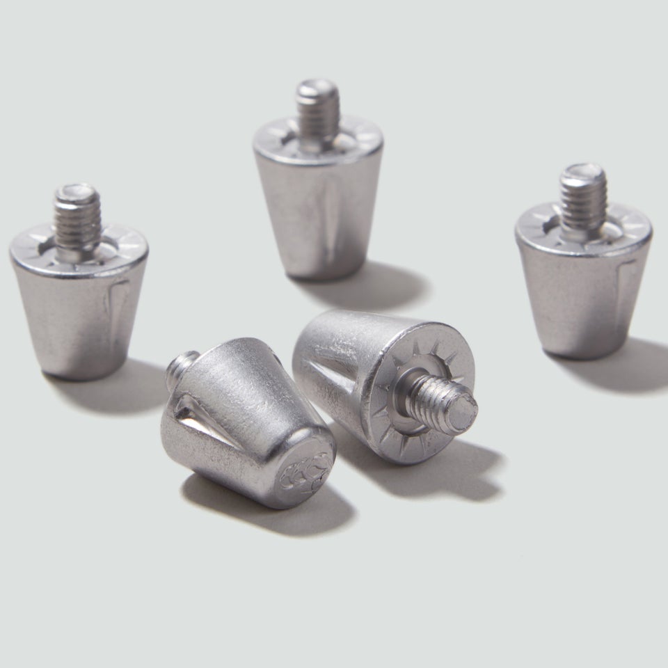 CCC PERFORMANCE STUDS -SHORT SILVER
