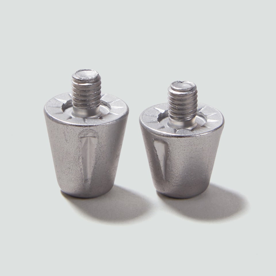 CCC PERFORMANCE STUDS -SHORT SILVER