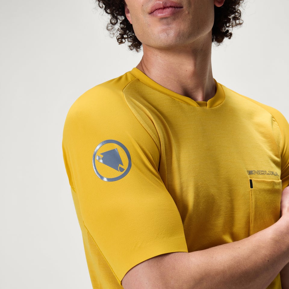Men's GV500 Foyle Tech Tee - Mustard Yellow
