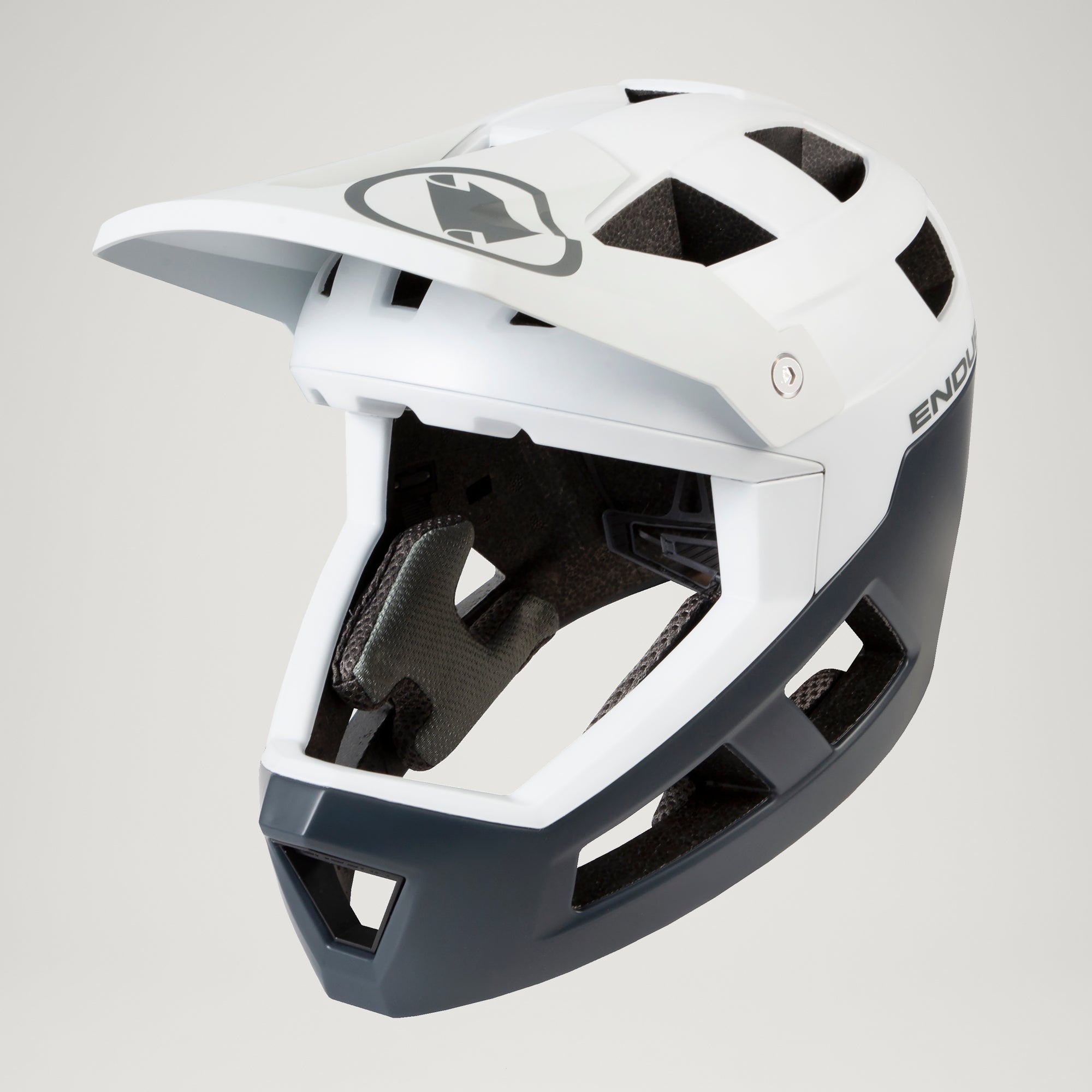 SingleTrack Full Face Mips® Helmet - White | Endura US