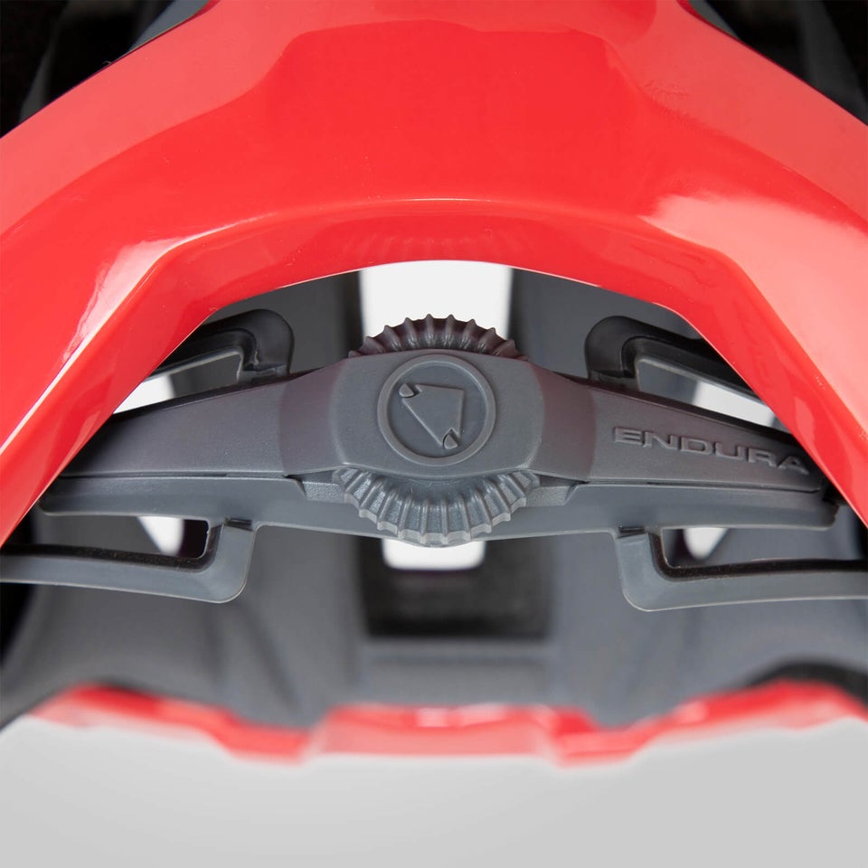 SingleTrack Helmet - Pomegranate