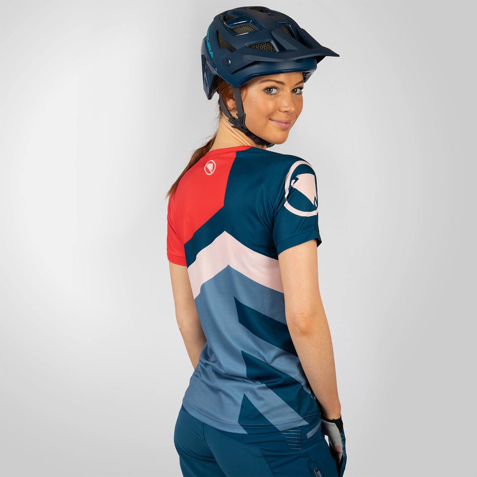 MT500 MIPS® Helm - Blaubeere