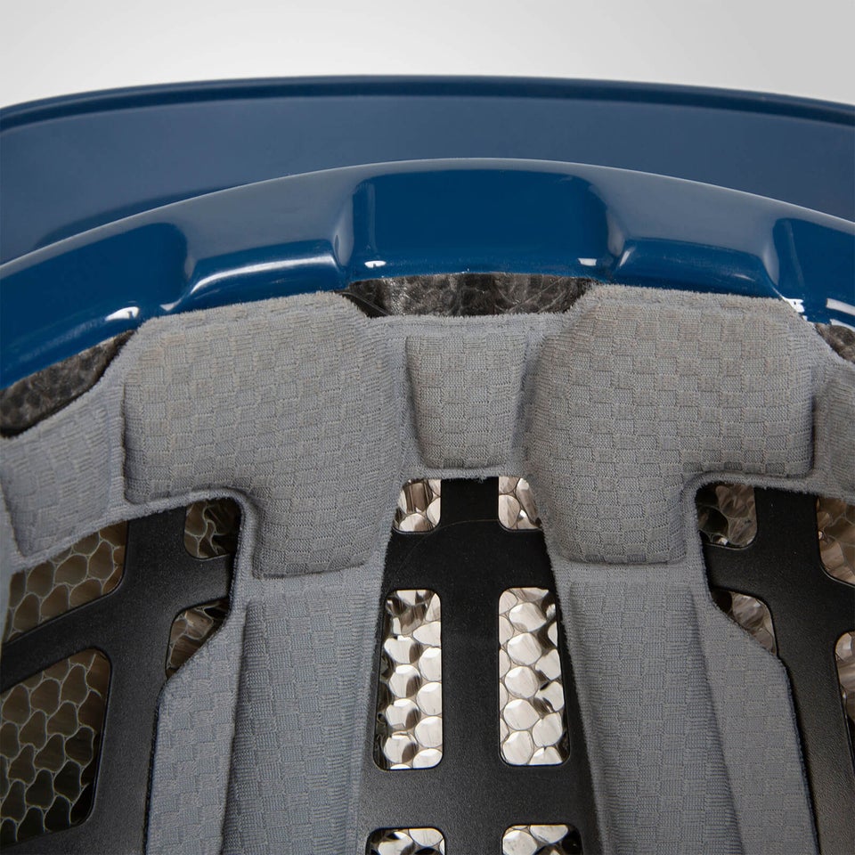 MT500 MIPS® Helm - Blaubeere