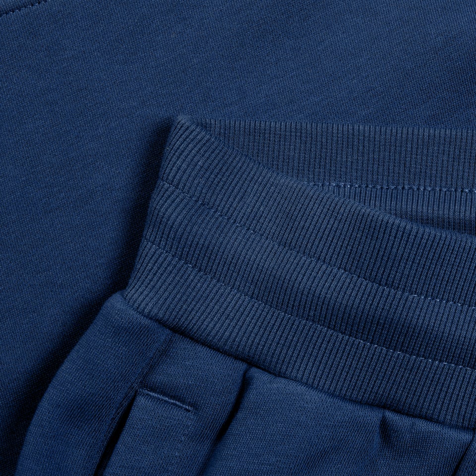 Mens Captains Pin-Tuck 9 Inch Short Blue