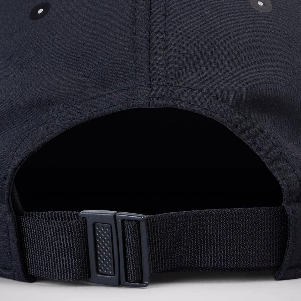 Adult Unisex Ireland Tech Logo Cap Black