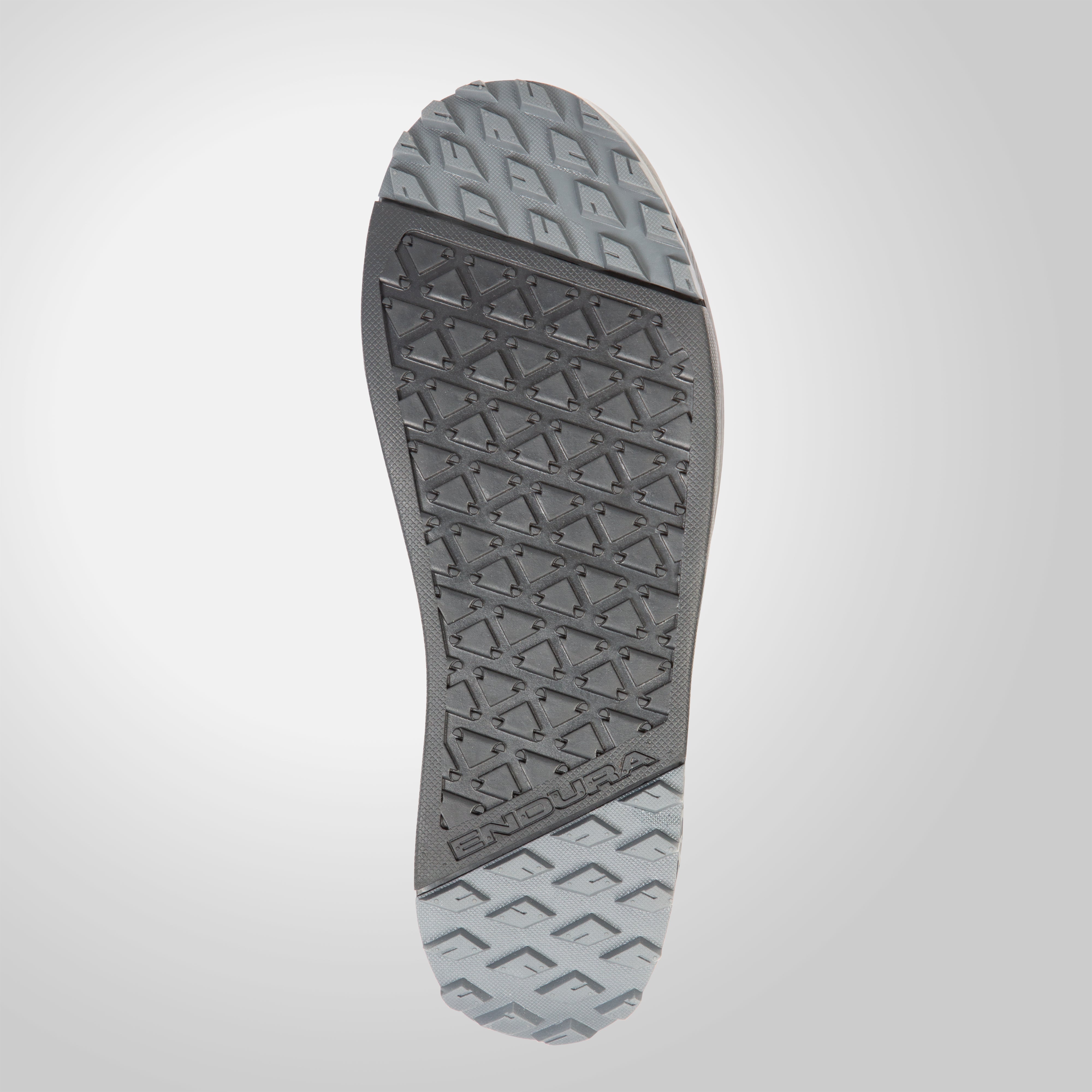 MT500 Burner Flat Waterproof Shoes - Black | Endura US