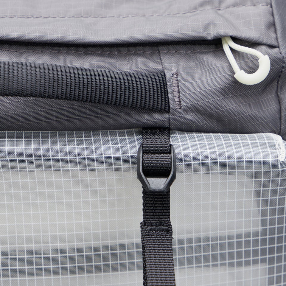Unisex Freeflow 30L Pack Grey/Black