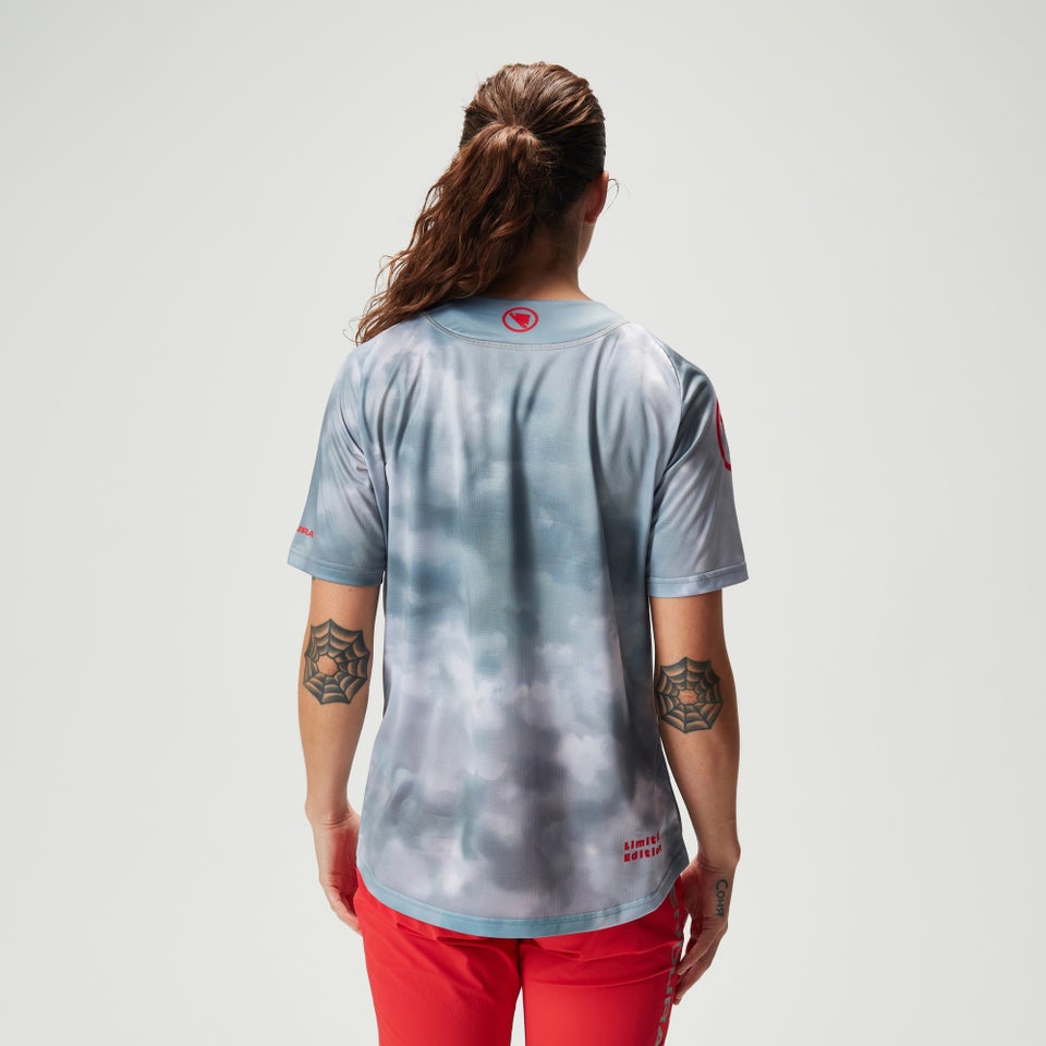 Women's Ltd Pixel Cloud S/S Tee - Dreich Grey