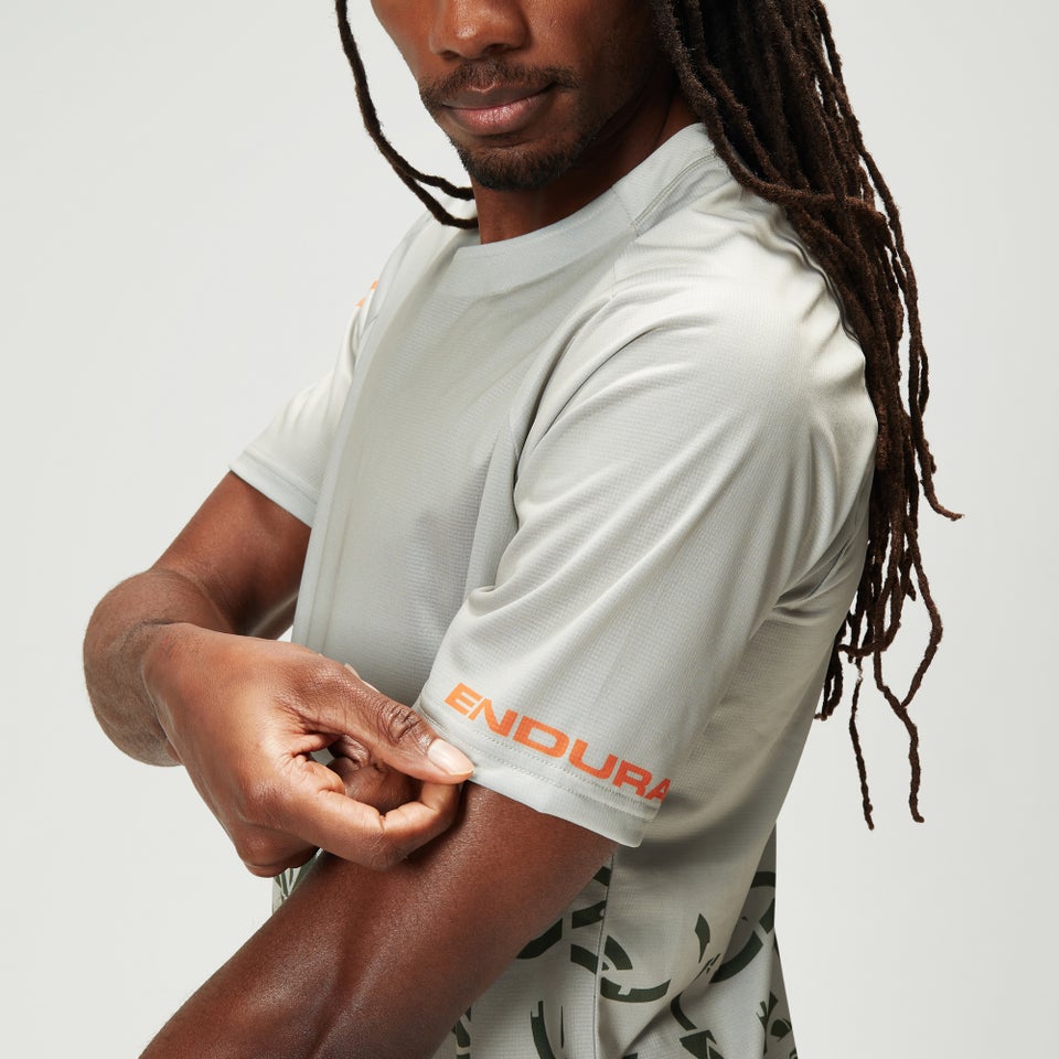 Icon Tee Limited: Pebble - Pebble Gray