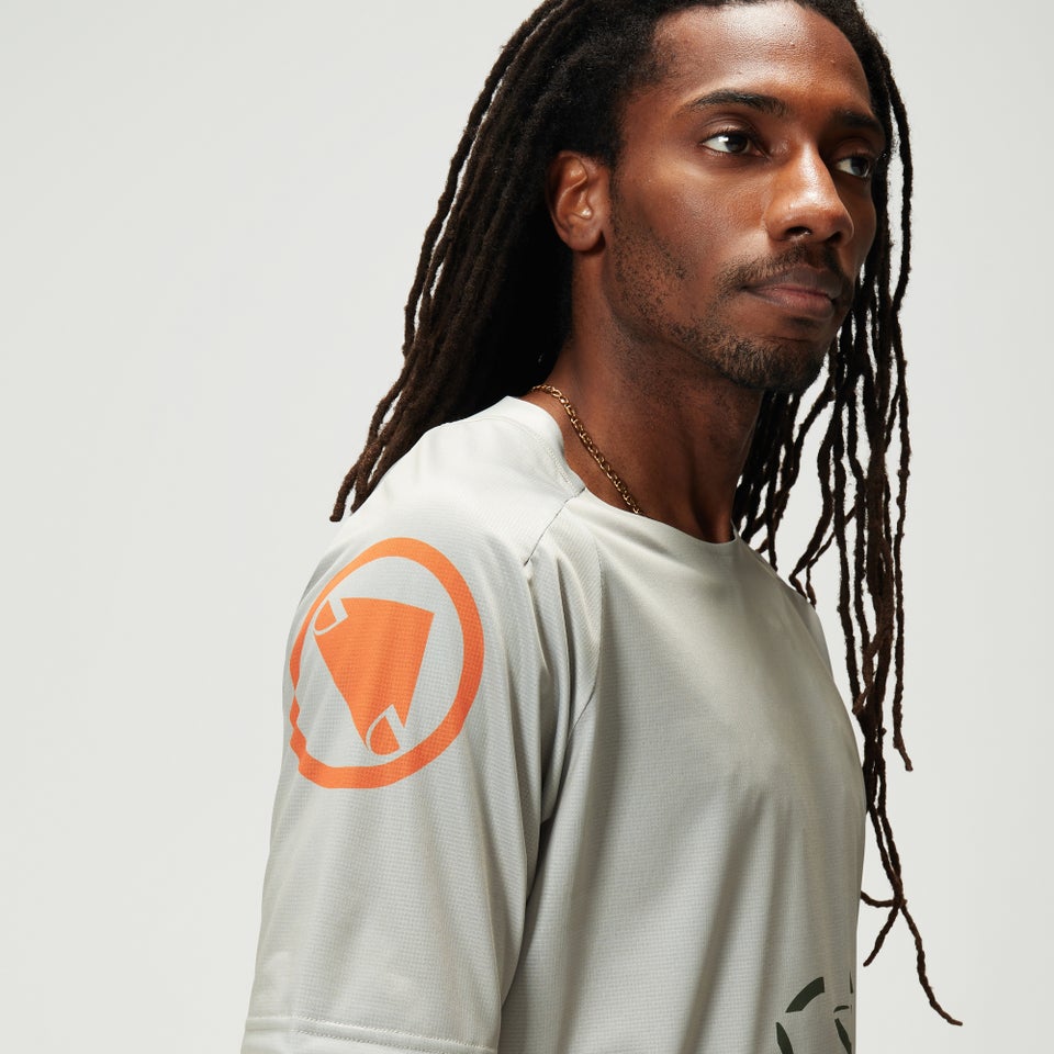 Icon Tee Limited: Pebble - Pebble Gray