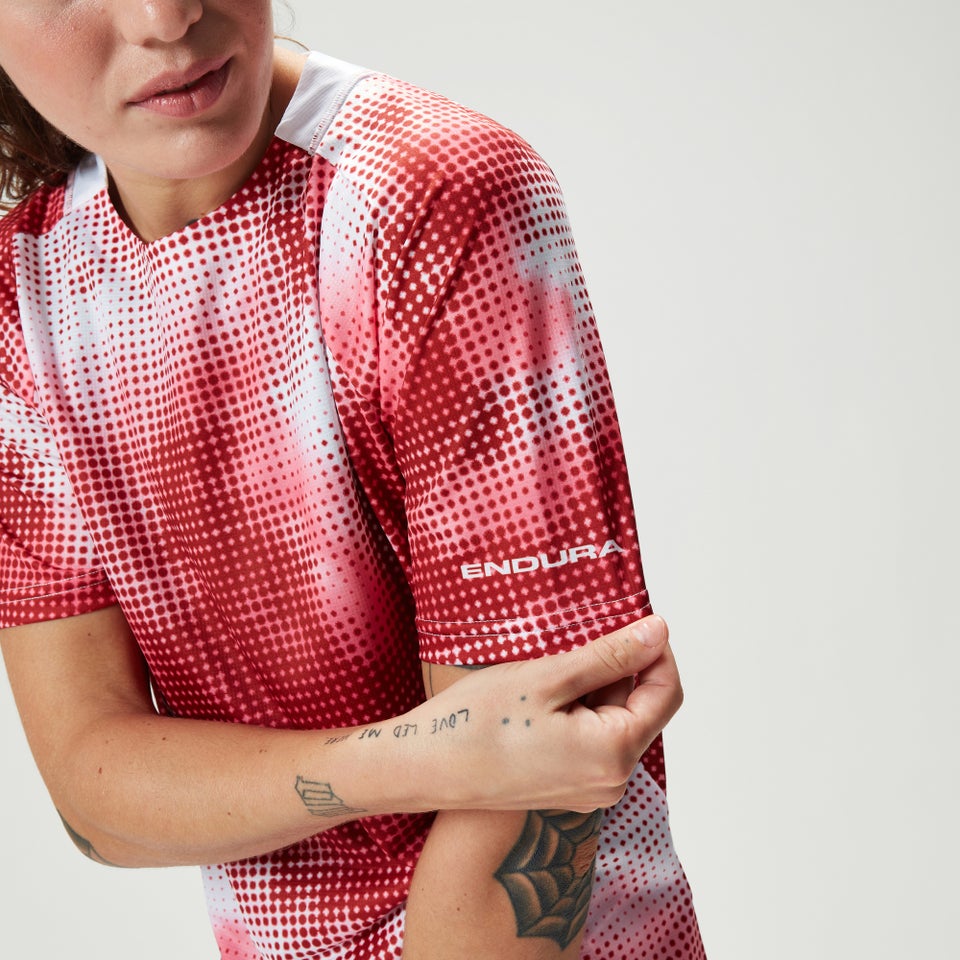 Damen Pixel Cloud T-Shirt LTD - Granatapfel