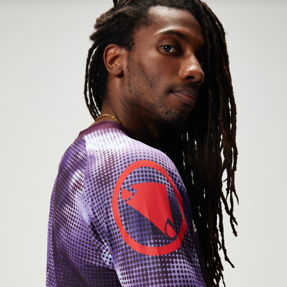 Men's Ltd Pixel Cloud L/S Tee - Thistle