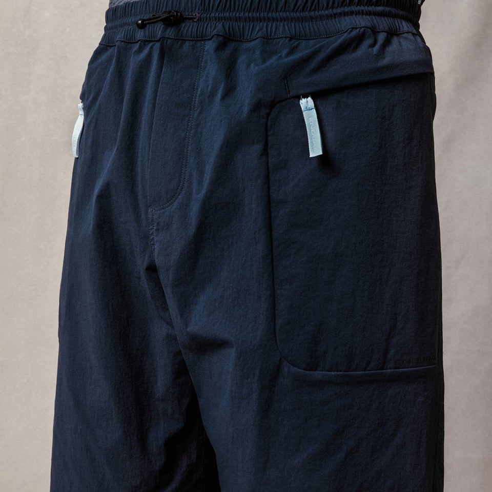 Unisex Corner-Shorts (mit Innenfutter/Sitzpolster) Heidelbeere