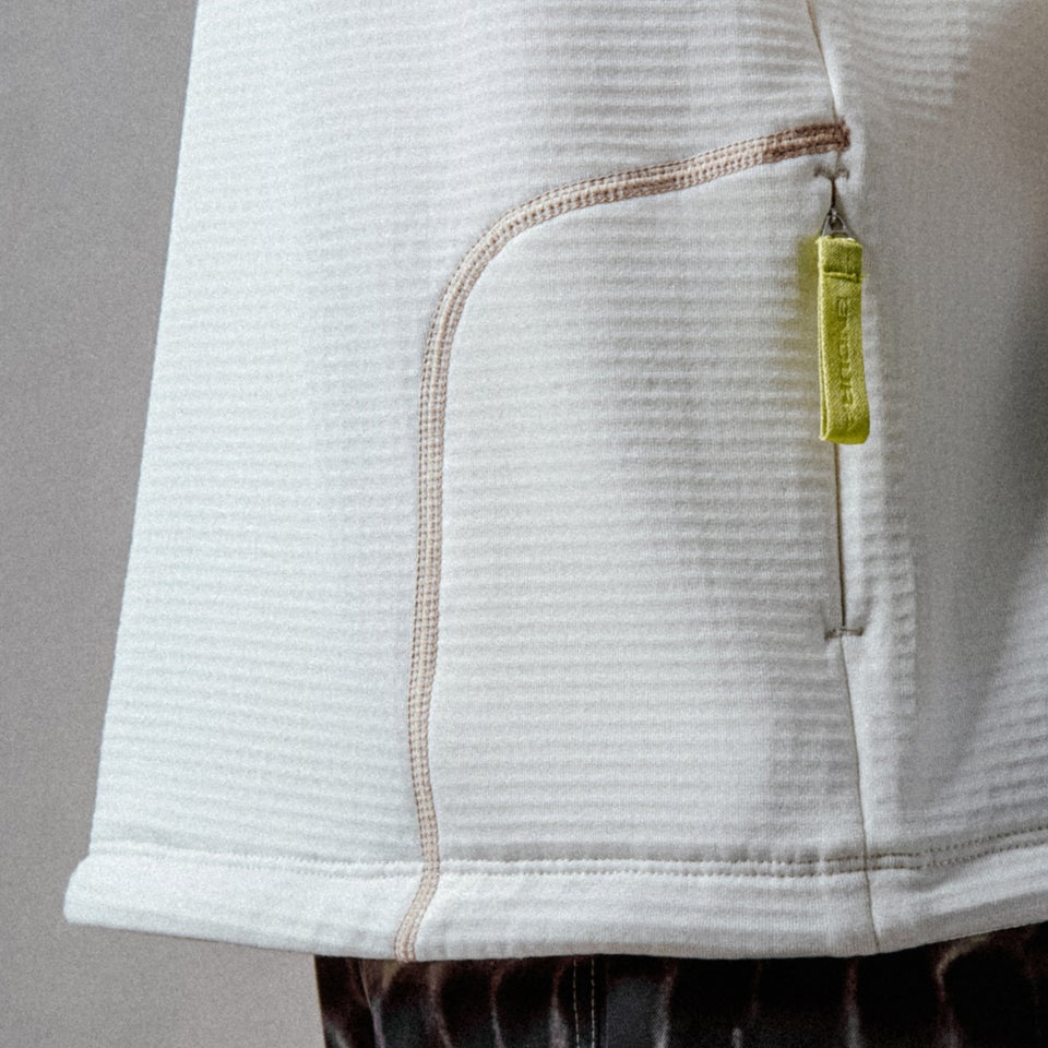 Unisex Corner Sweatshirt - Whisper White