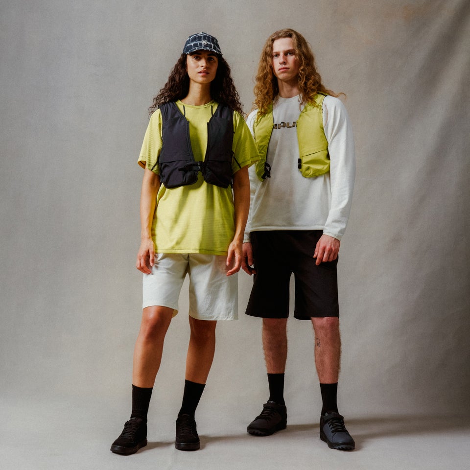 Corner Hydration Vest - Black