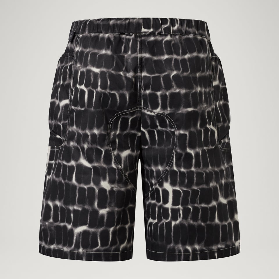 Unisex Corner V Shorts - Black Camo