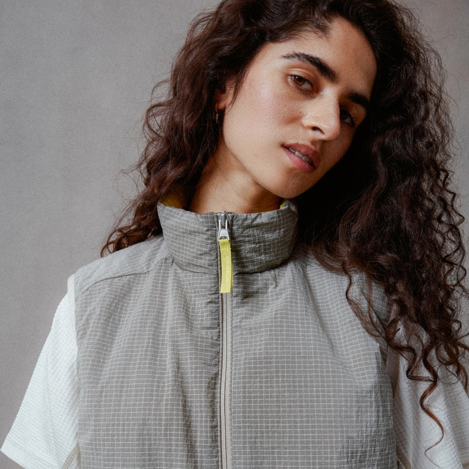 Unisex Corner Gilet - French Oak