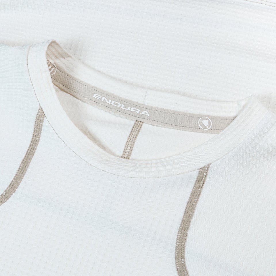 Unisex Kurzarm-Corner-Shirt Weiß