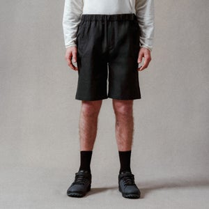 Unisex Corner V Shorts - Black - L