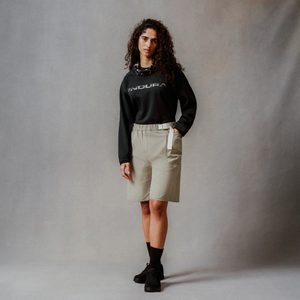 Unisex Corner V Shorts - Silver Sage