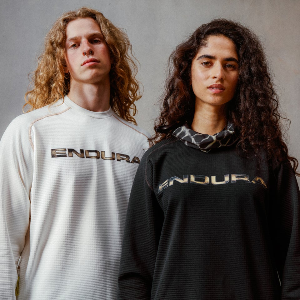 Unisex Corner Sweatshirt - Black