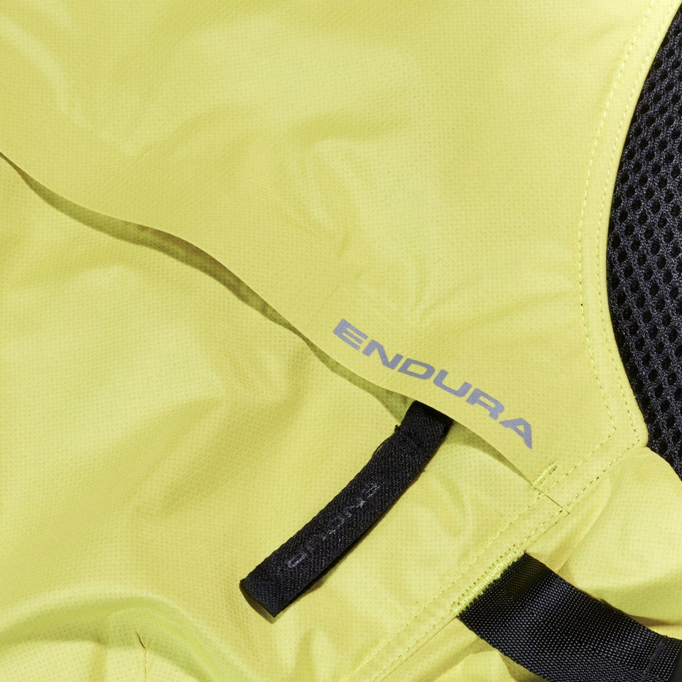 Corner Hydration Vest - Celery