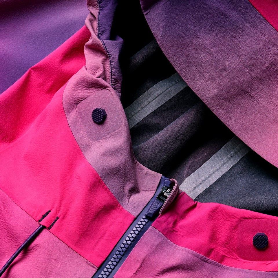 Wasserdichte Damenjacke MT500 - Brombeere