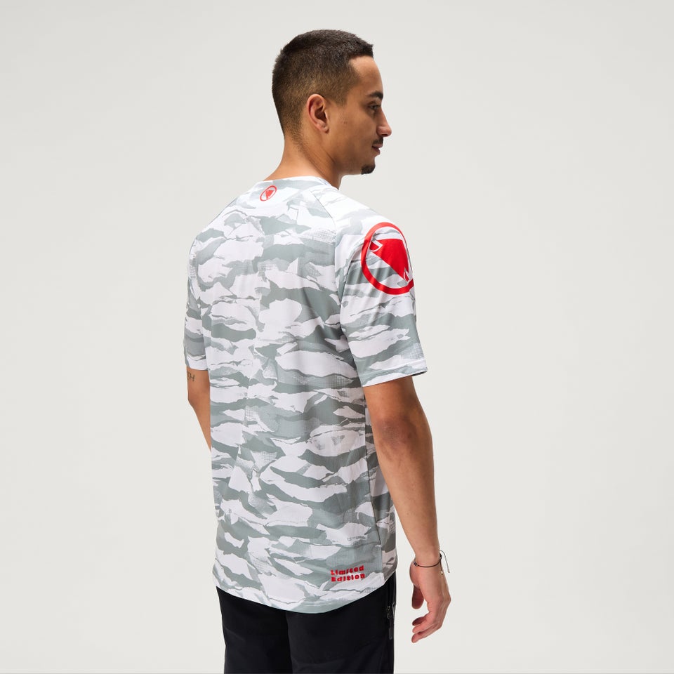 Men's Ltd Mountain Camo S/S Tee - Haar Grey