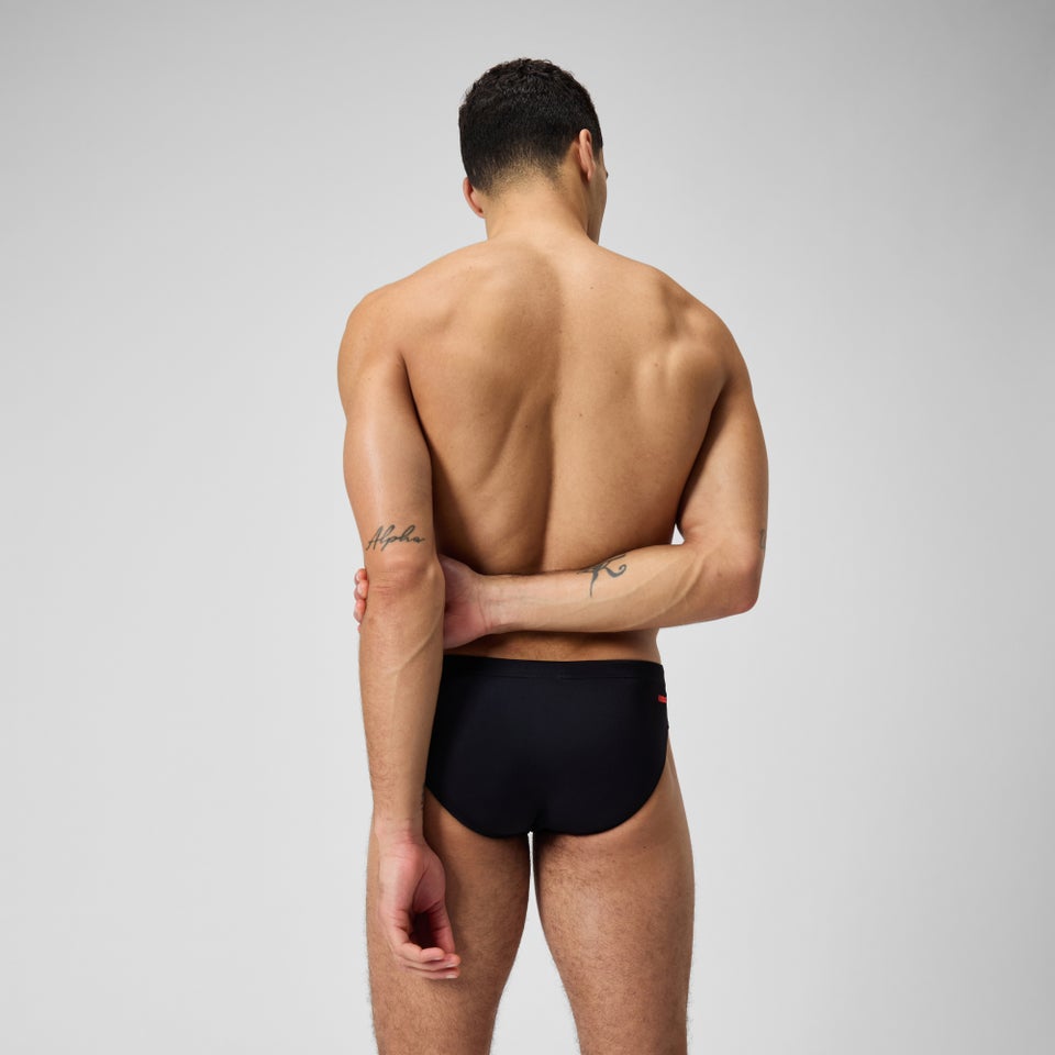 Herren Tech Badehose mit Einsatz, 7 cm Schwarz/Rot