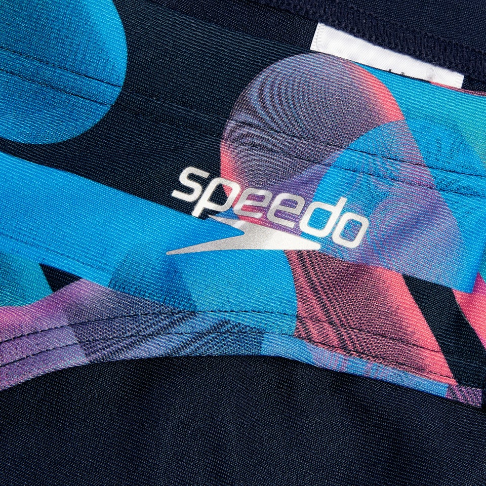 Herren Badeshorts mit digitalem Allover-Print, 7cm Marineblau/Rot