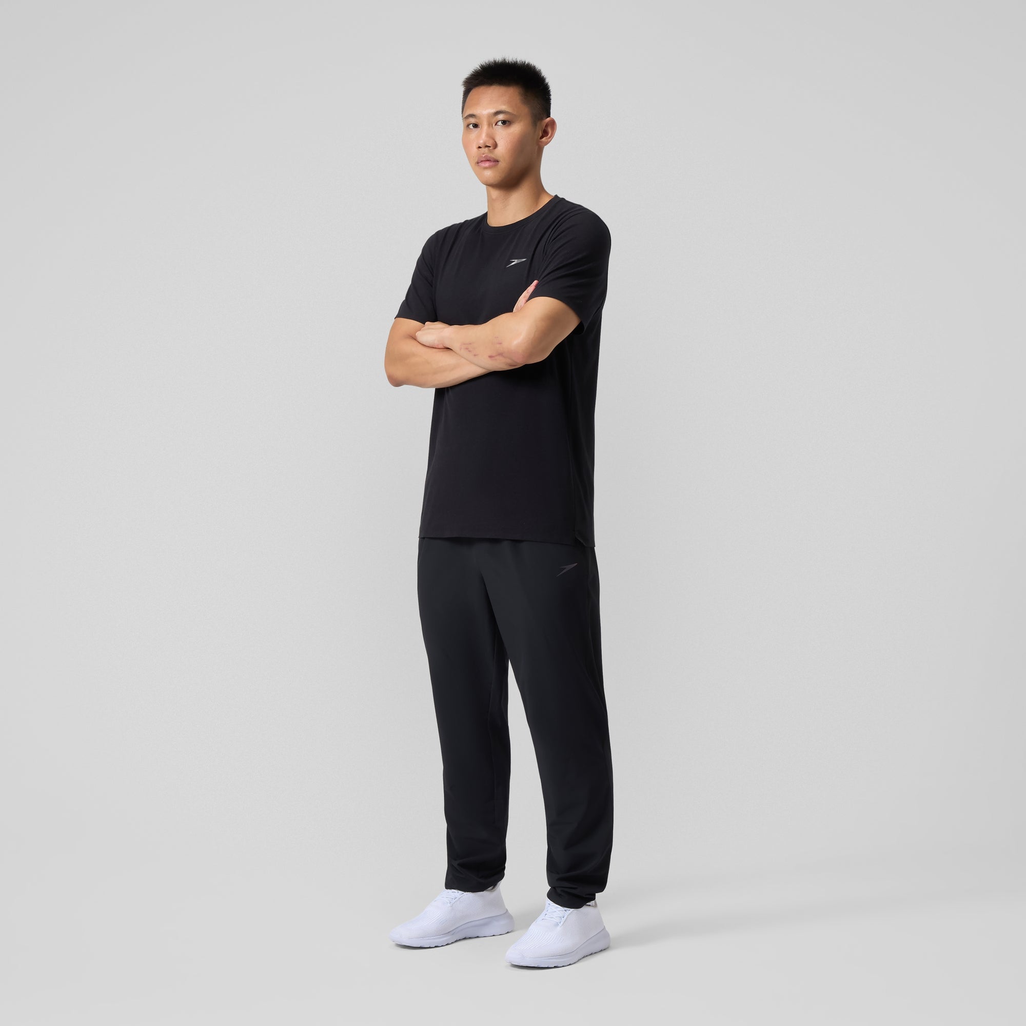 Men's Vanquisher Woven Track Pant Black | Speedo USA