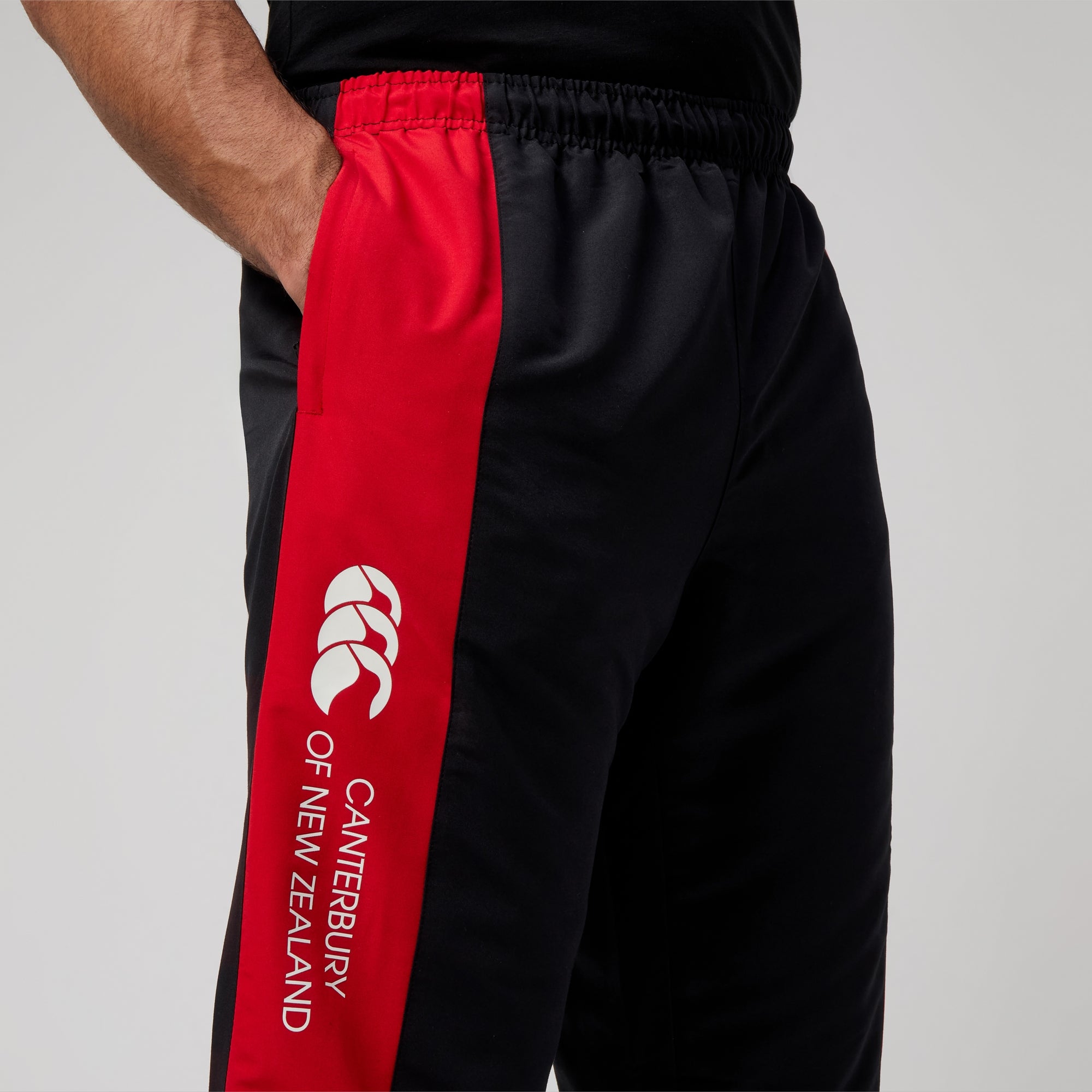 Mens Legends Trackpant Black | Canterbury