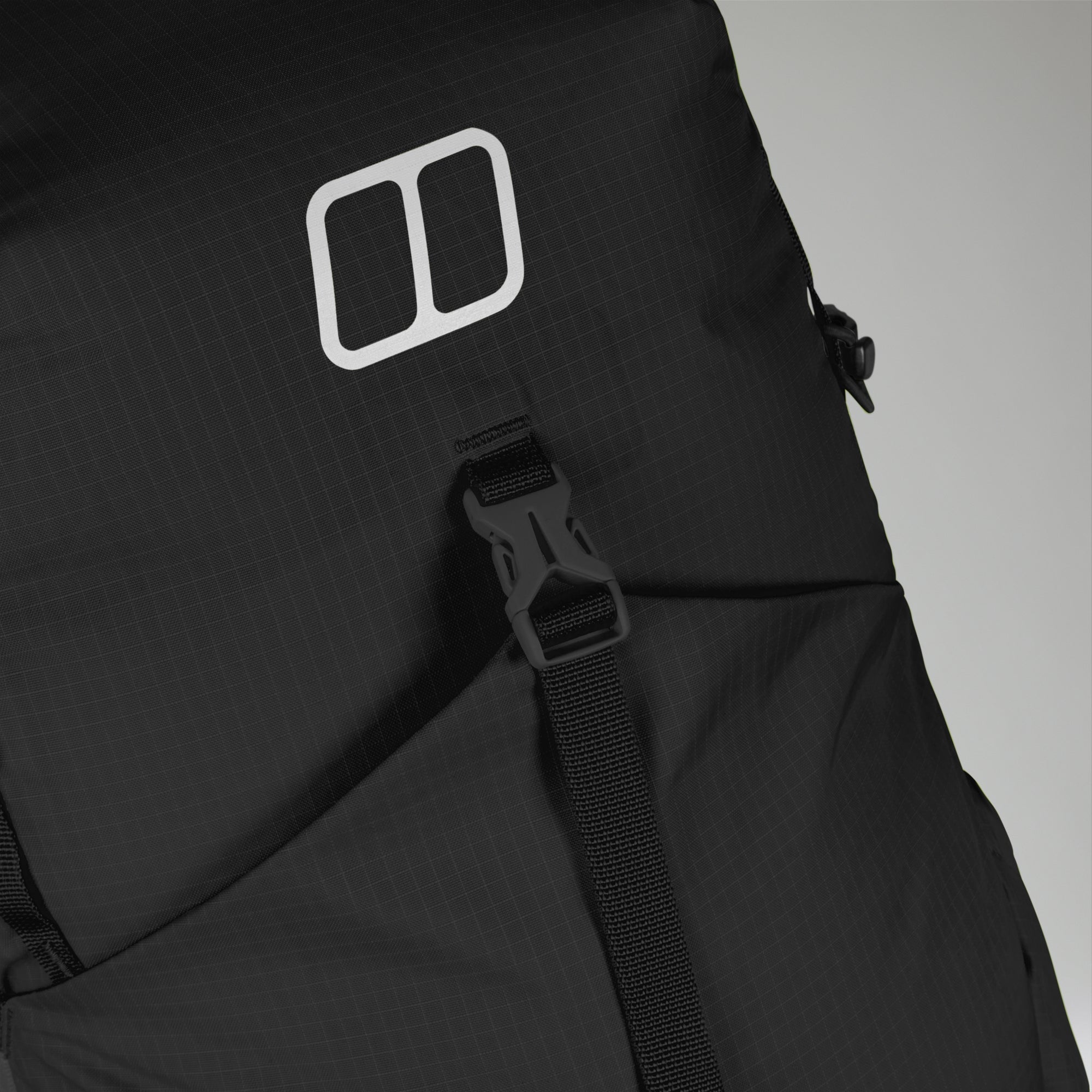 Men's Remote Hike M23 Backpack - Black | Berghaus