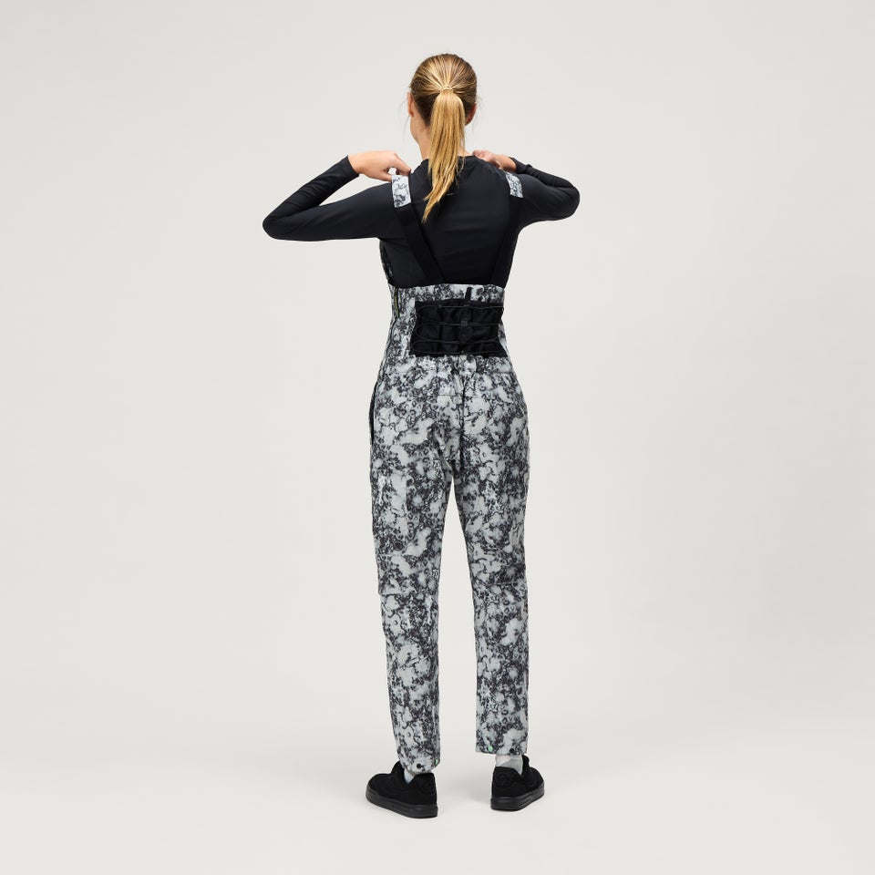 Women's SulTrac Cargo Bib - Dispersed Floral