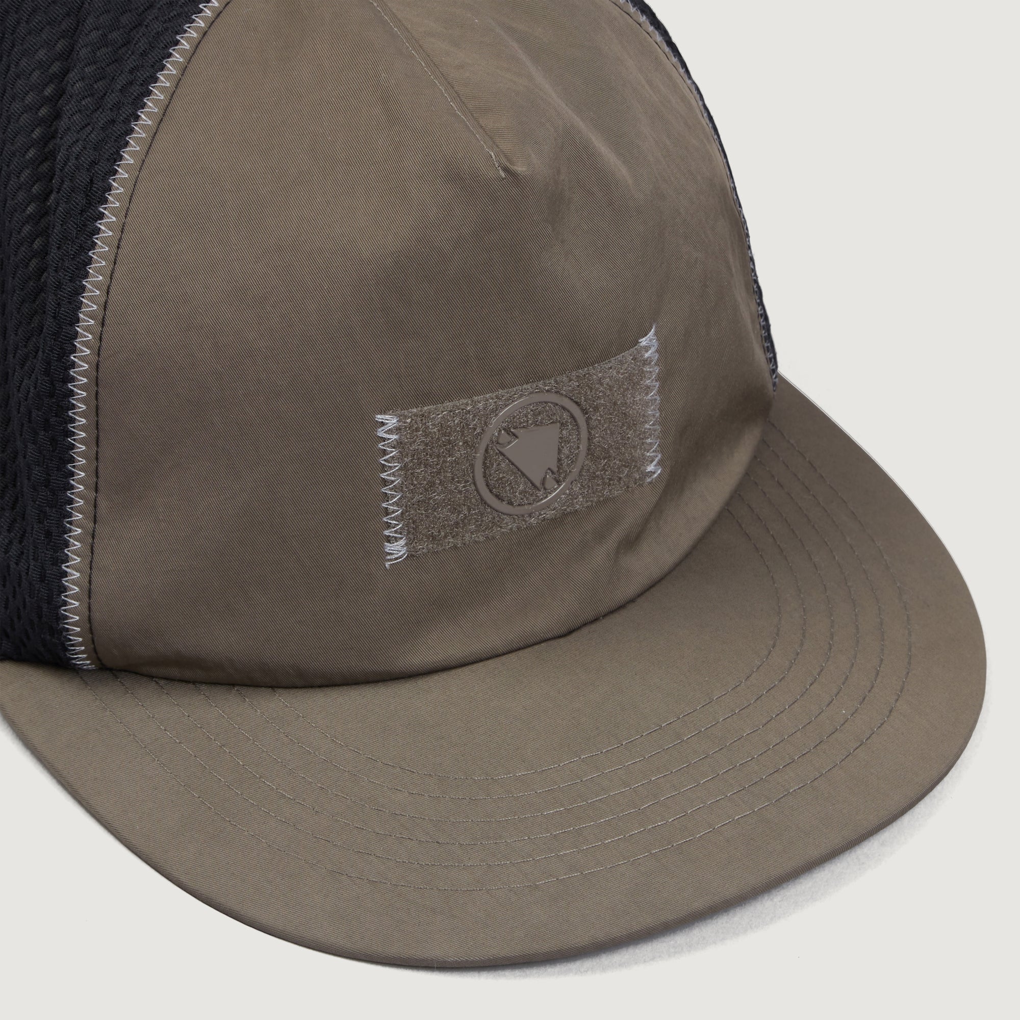 SulTrac Flat Brim Hat - Bungee Cord | Endura US