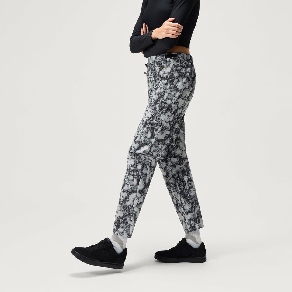 Women's SulTrac Adventure Pants - Dispersed Floral