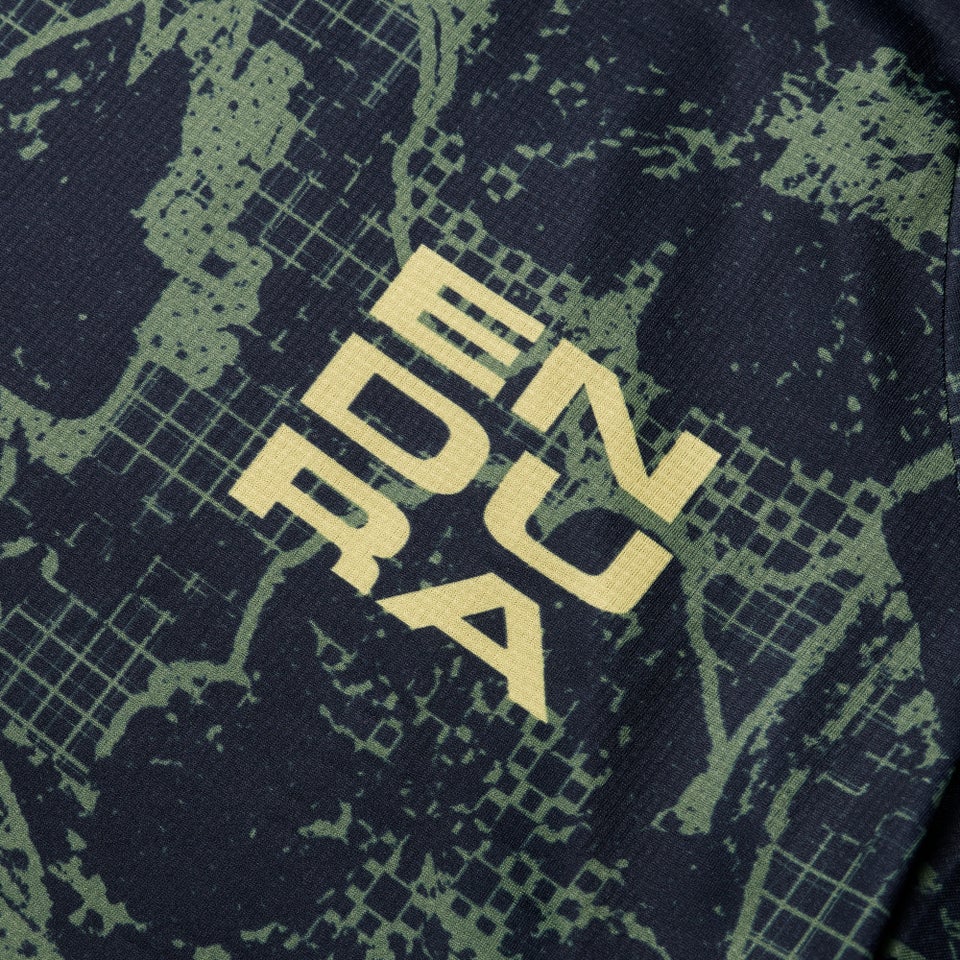 Women's Ltd Floral L/S Tee - Black