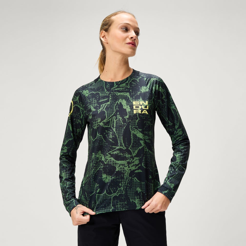 Women's Ltd Floral L/S Tee - Black