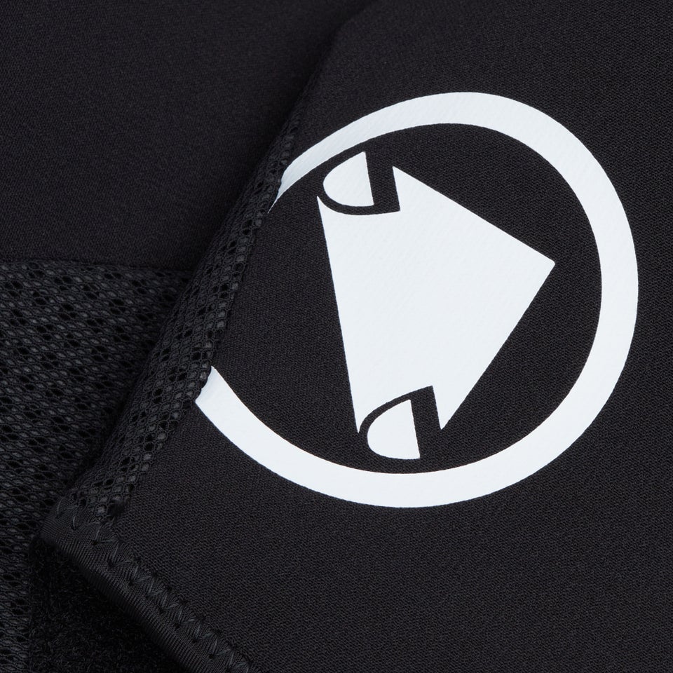 ENDURA STRACK KNEE PROTECTOR , BK