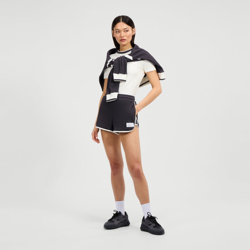 Women's Hallstat Short Dark Grey