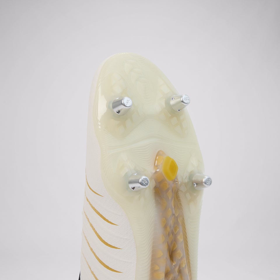 CCC PHOENIX 2.0 ELITE SOFT-GROUND BOOT