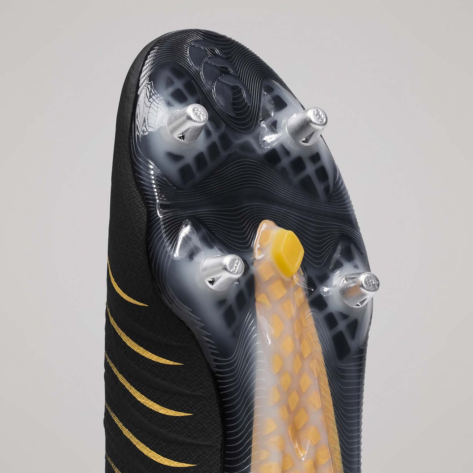 CCC PHOENIX 2.0 ELITE SOFT-GROUND BOOT