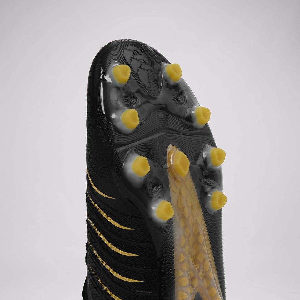 CCC PHOENIX 2.0 ELITE FIRM-GROUND BOOT