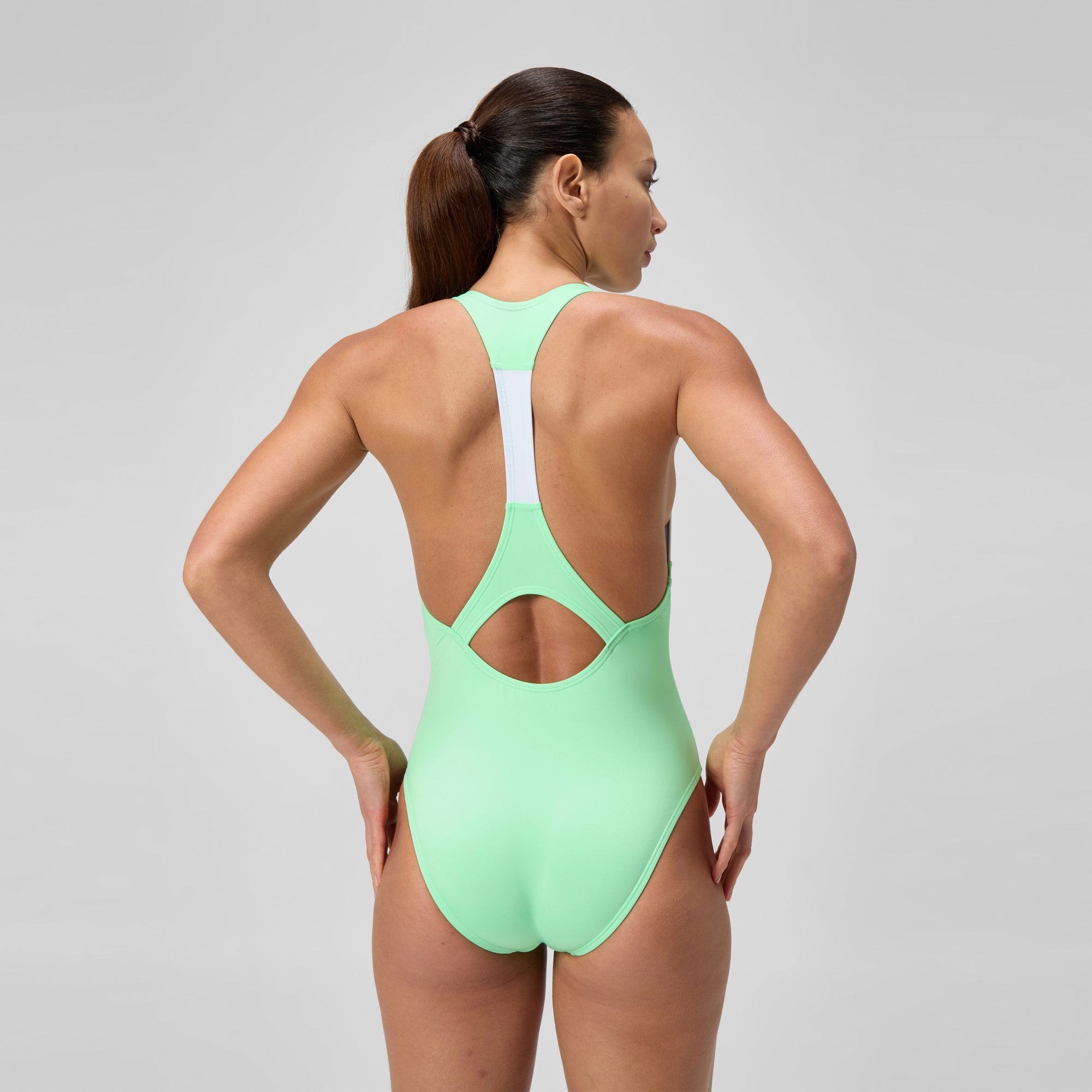 r*a様 speedo 競パン　Mサイズ　グリーン×ホワイト Women's Jetstream Racerback One Piece Green | Speedo USA