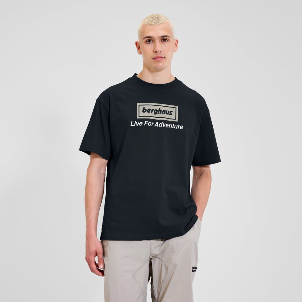Unisex Adventure Tour Tee - Schwarz