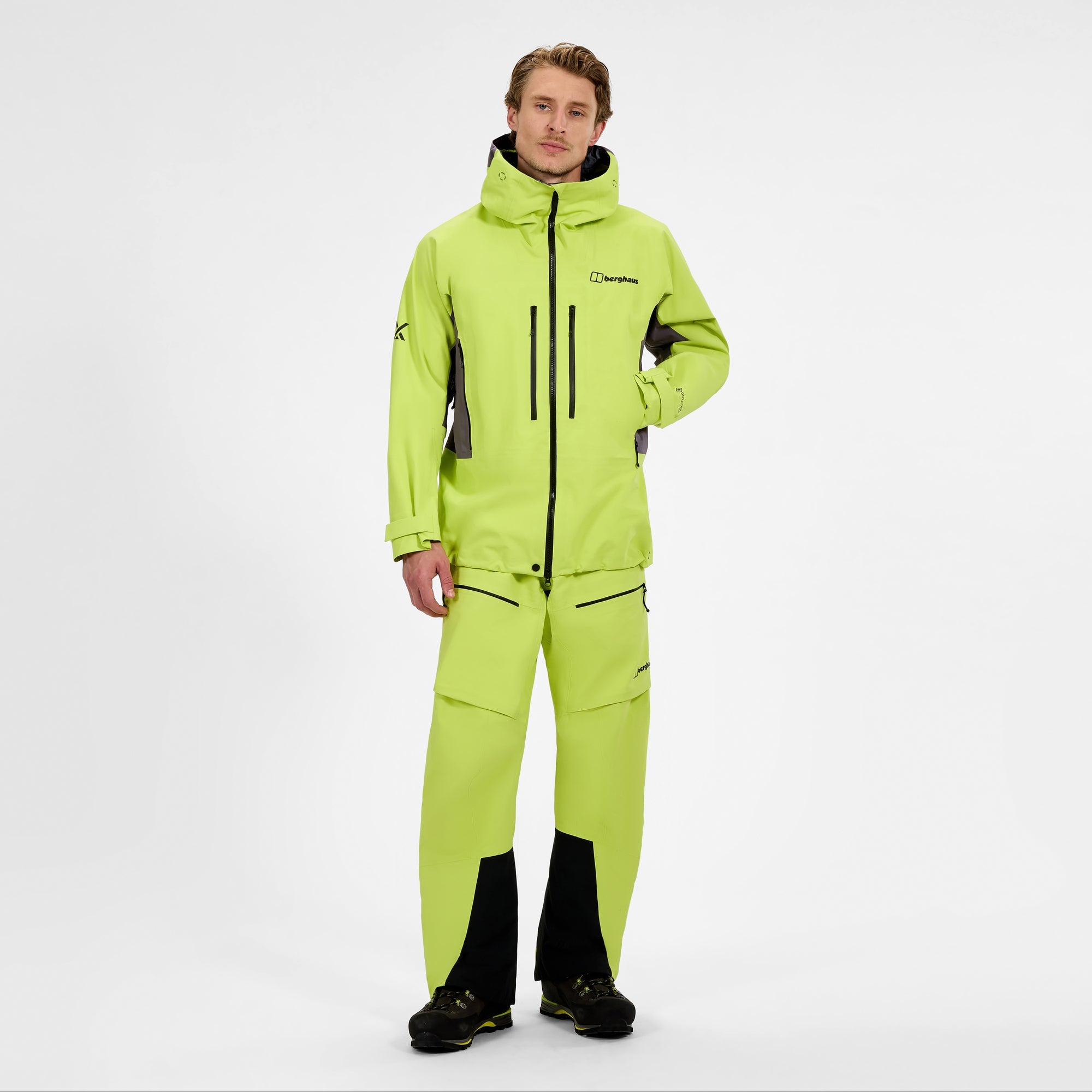 berghaus　3レイヤーGORETEX Pro Men's Extrem Vanguard Gore-Tex Jacket - Yellow/Purple | Berghaus