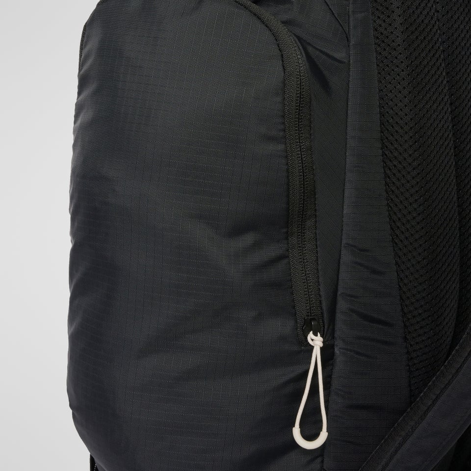 Unisex Arrow 30L Pack - Black