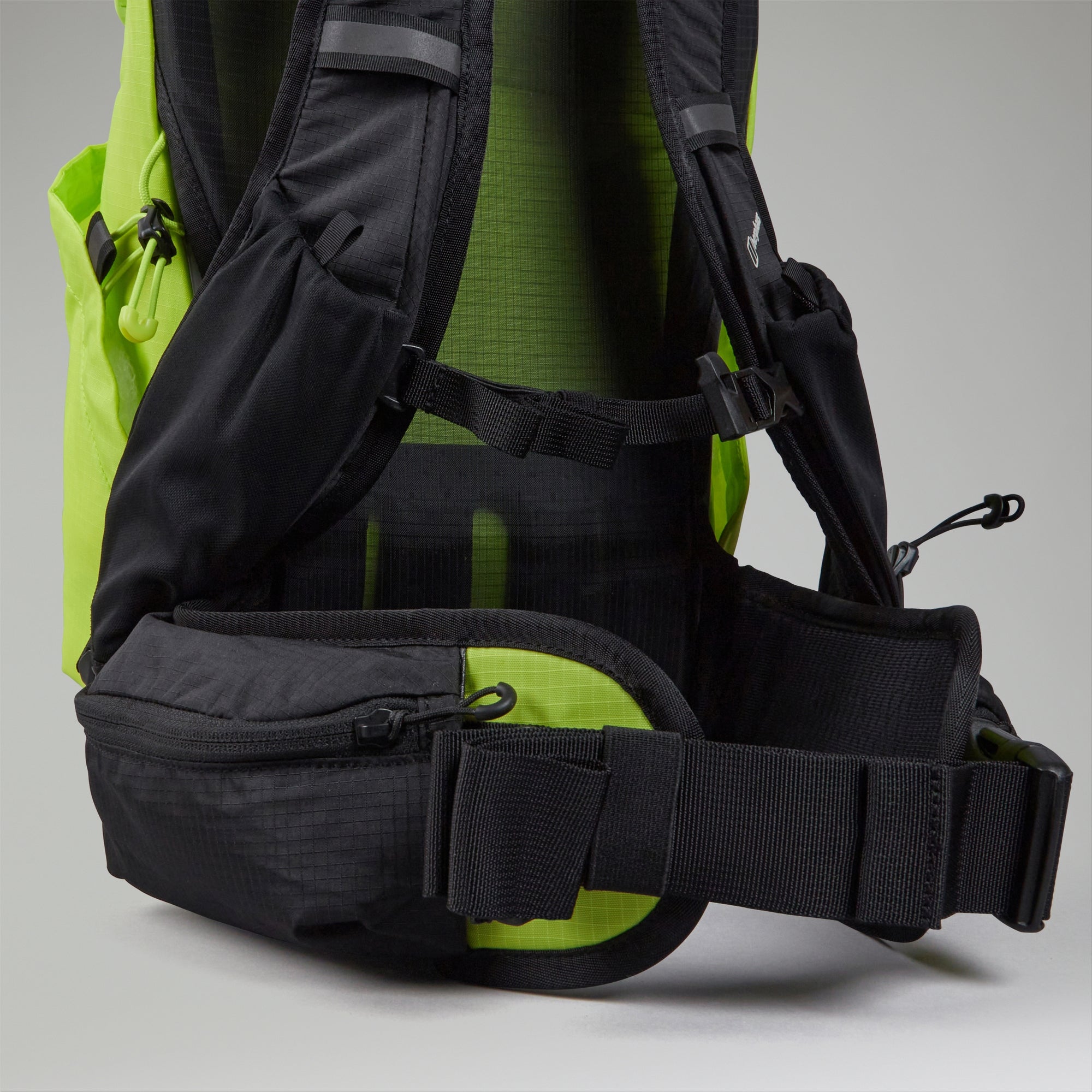 Remote Hike 23L Rucksack - Yellow | Berghaus