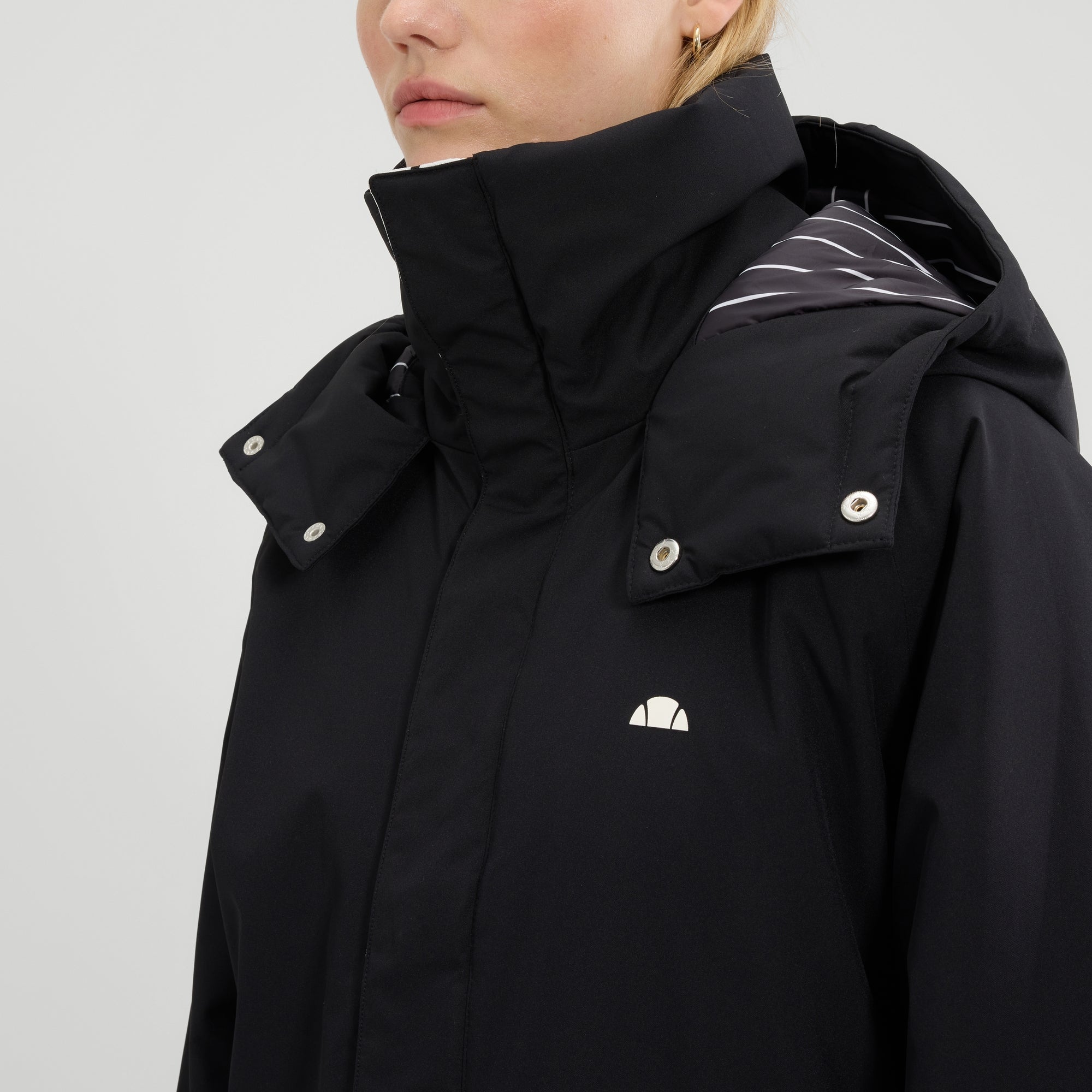 Women's Zenira Padded Jacket Black | ellesse UK