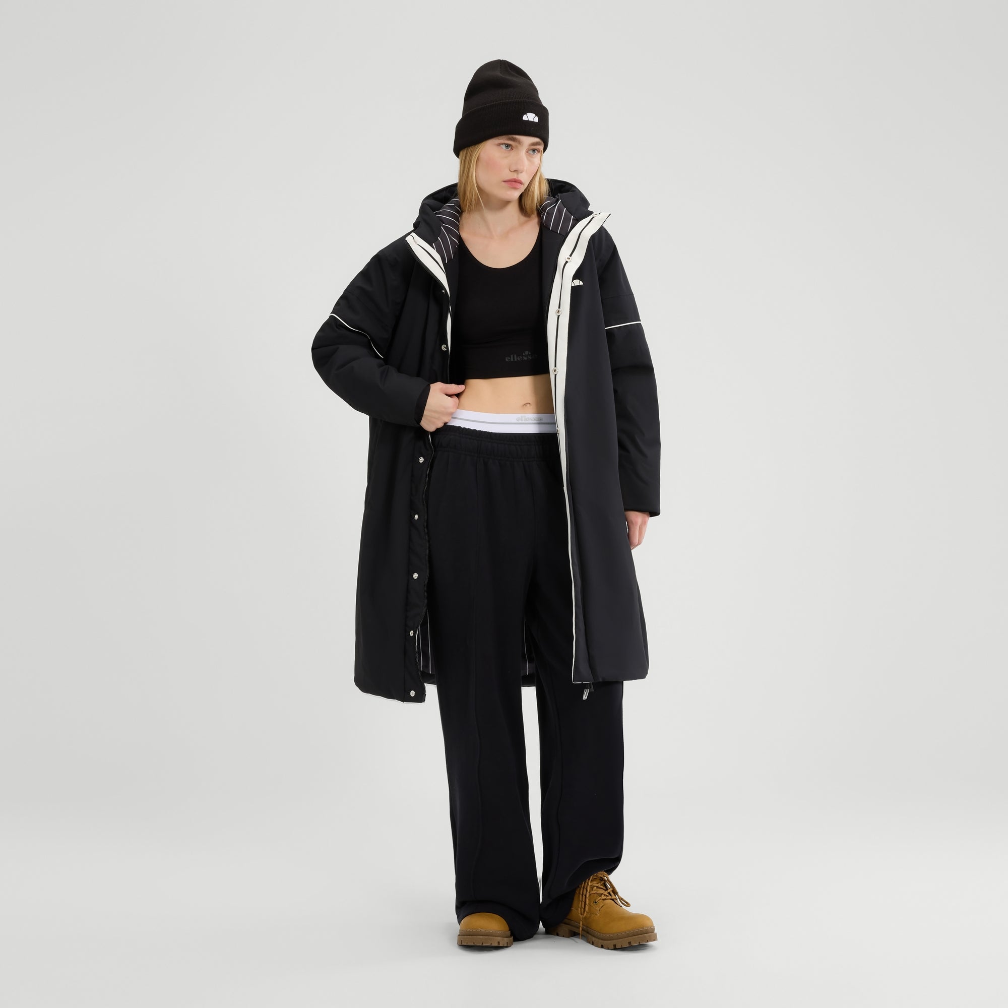 Women's Shames Padded Jacket Black | ellesse UK